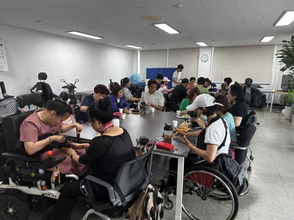 a910568606ad675bfb5e6e764afb89c1_1764569